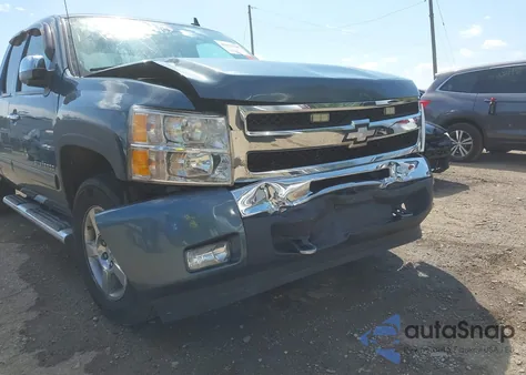 2011 Chevrolet Silverado 1500 Lt z USA, uszkodzony, nr VIN 1GCRKSE30BZ457292